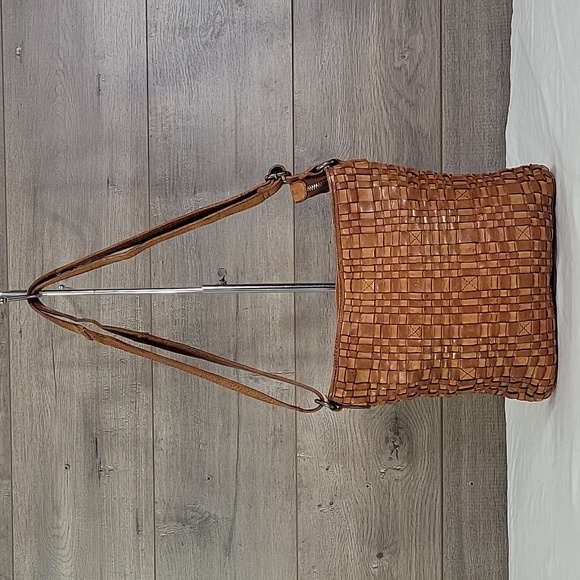 Anthropologie Handbags - Anthropologie Vilencia Holland Woven Leather Crossbody Shoulder Bag
